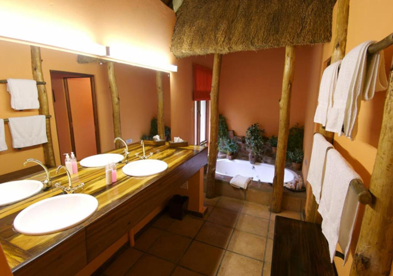 Komati Gorge Lodge, R 36 Halfway Between Carolina And Machadodorp エクステリア 写真